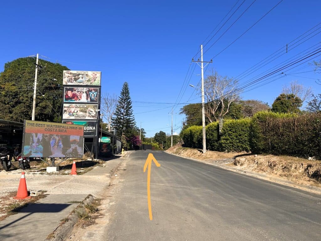 Passing through Curubandé on the way to Oropendola Waterfall
