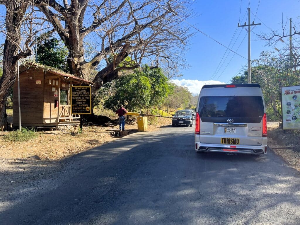 El Rincon Tours & Transportation