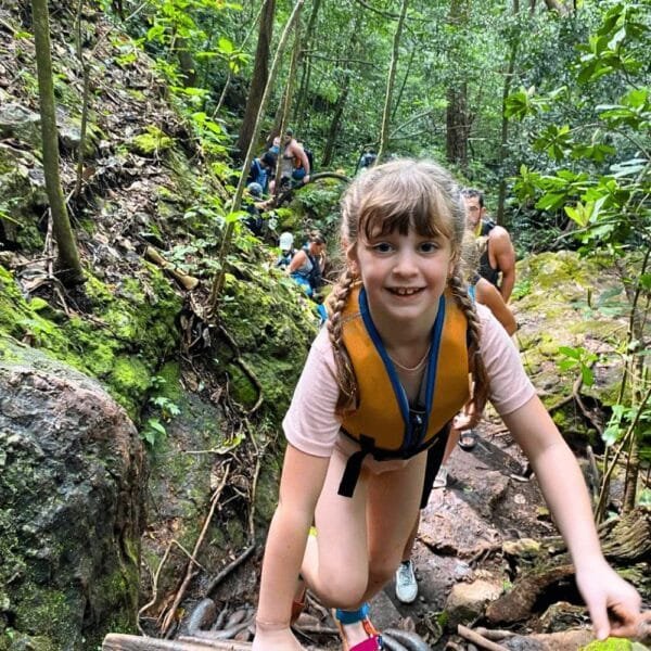 la leona waterfall private tours with kids